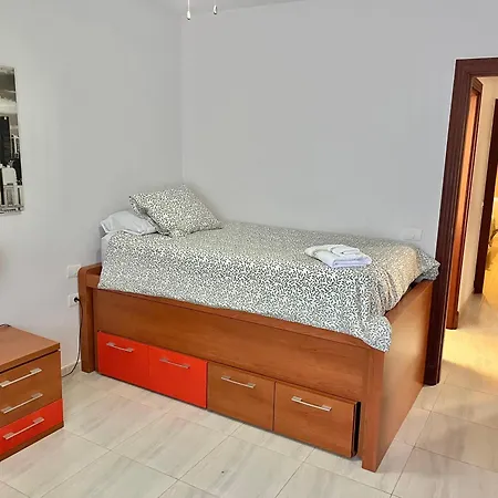 Apartament A Pie De Playa Con Amplia Terraza